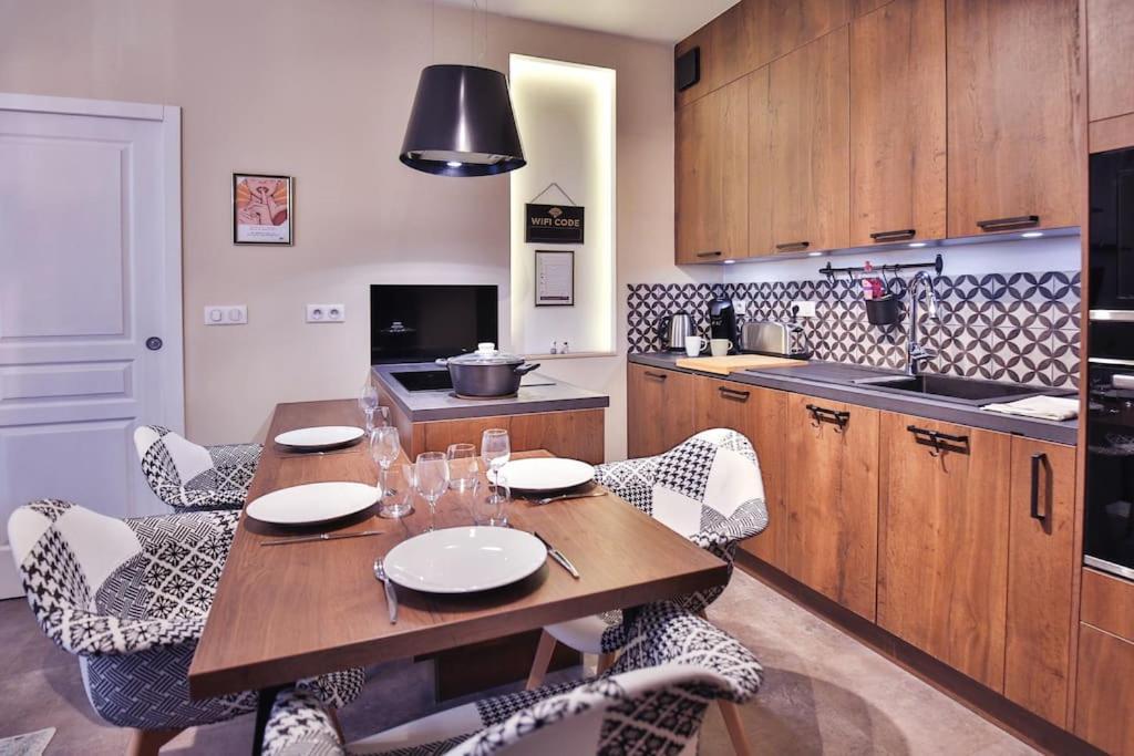 Saulstice, Cosmique Hyper Centre Appartement *
